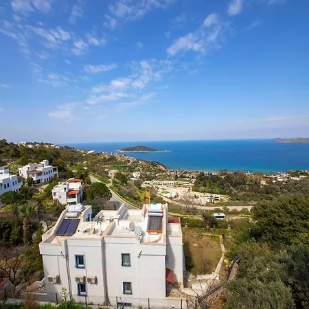 Charming House With Fascinating View, Shared Pool And Terrace Near Beach In Gumusluk, Bodrum * 古穆斯卢克